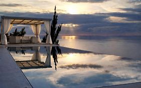 Okeanos Vine Luxury Villa