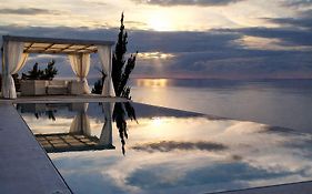 Okeanos Vine Luxury Villa